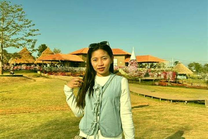 Hazel, 26 — Escort in Tha Nat Pyin, Myanmar