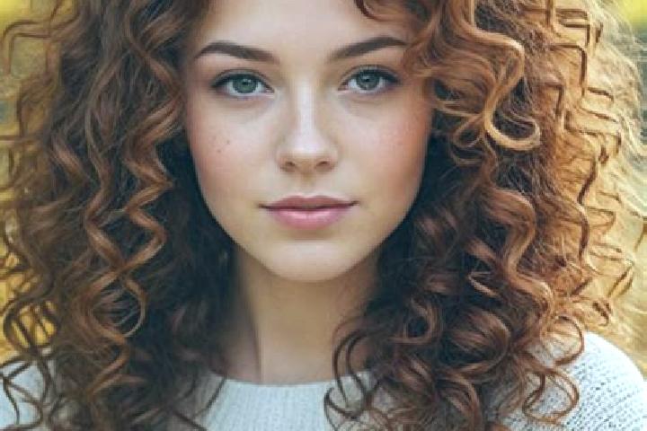 Hazel, 27, a auburn grey-eyed slavic companion based in Aguiar da Beira. Offering BDSM, Erotic Massage, A-Level, Party Girl. Available for incall and outcall...