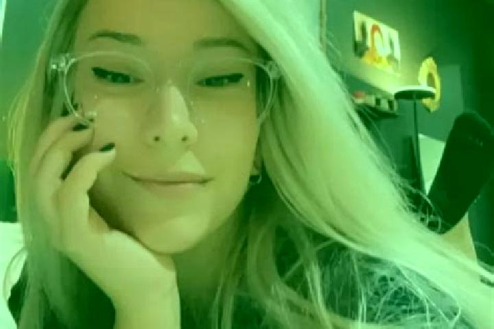 Hazel, 27, a blonde amber-eyed mediterranean companion based in Birenbach. Offering BDSM, Deep French Kissing, Massage. Available for incall and outcall, ove...