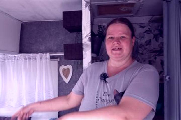 Hazel, 27 — Escort in Hentern, Germany