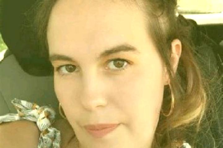 Hazel, 27 — Escort in La Rouxiere, France