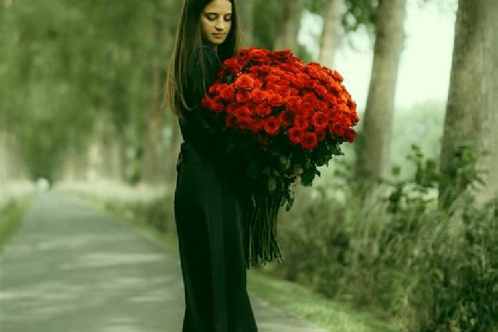 Hazel, 27 — Escort in Nyzhni Petrivtsi, Ukraine