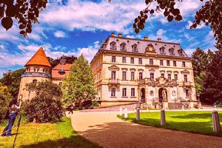 Hazel, 27 — Escort in Oberarnbach, Germany