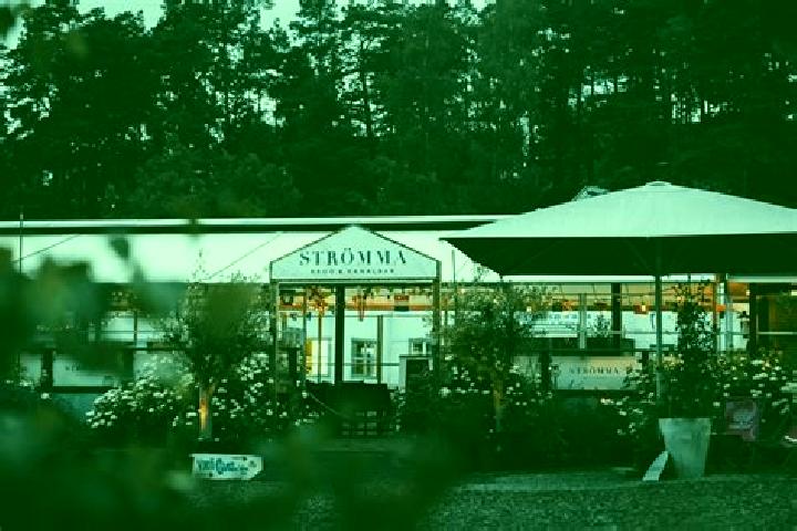 Hazel, 27 — Escort in Stroemma, Sweden