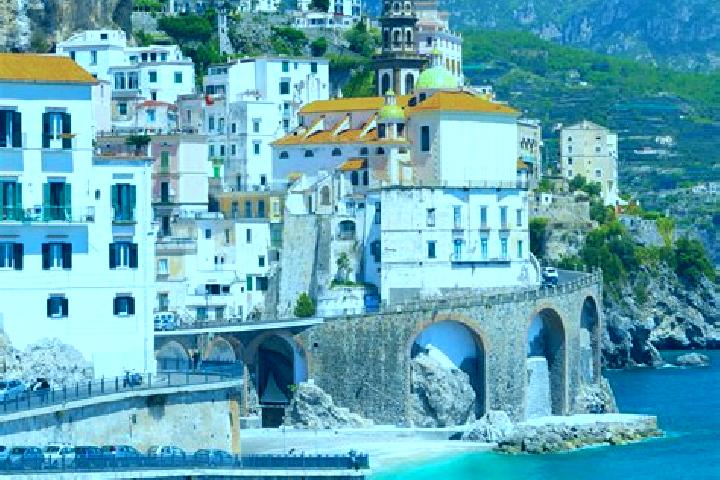 Hazel, 27 — Escort in Supersano, Italy