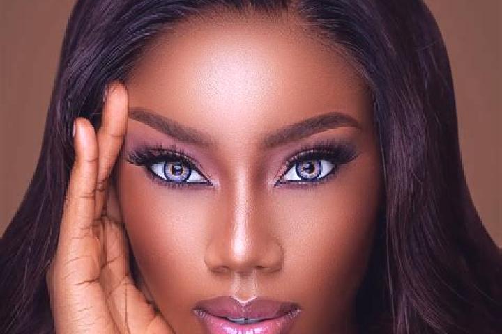 Hazel, 28, a auburn blue-eyed ebony companion based in Gandong. Offering Overnight, Deep French Kissing, Striptease, Fetish, Tantra. Available for incall and...