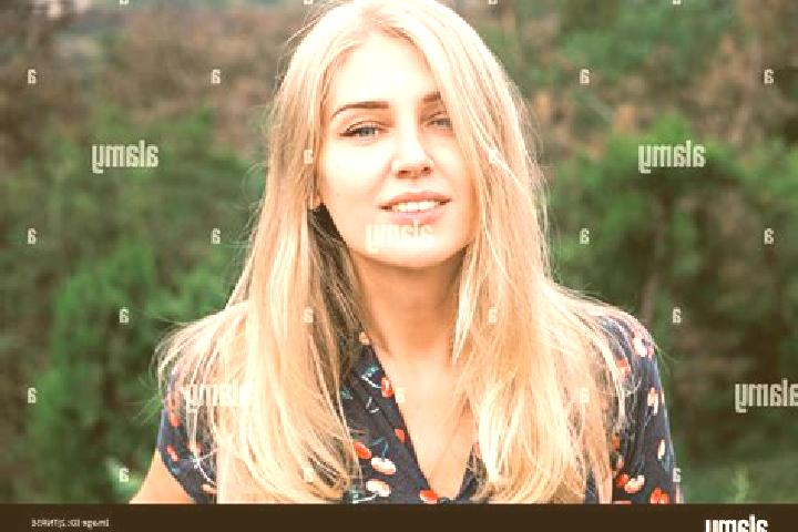 Hazel, 28, a blonde blue-eyed middle eastern companion based in Chernolesskoye. Offering Girlfriend Experience, OWO, Prostate Massage. Available for incall a...