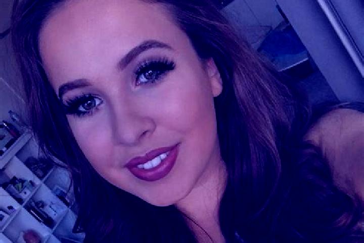 Hazel, 28, a brunette dark-eyed slavic companion based in North Haven Upper. Offering Fetish, Tantra, Erotic Massage. Available for incall and outcall, day a...