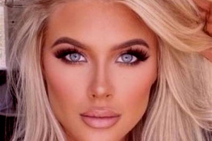 Hazel, 28, a platinum blonde hazel-eyed ebony companion based in Trappolone. Offering Duos, Tantra, Deep French Kissing, Striptease, Erotic Massage. Availabl...