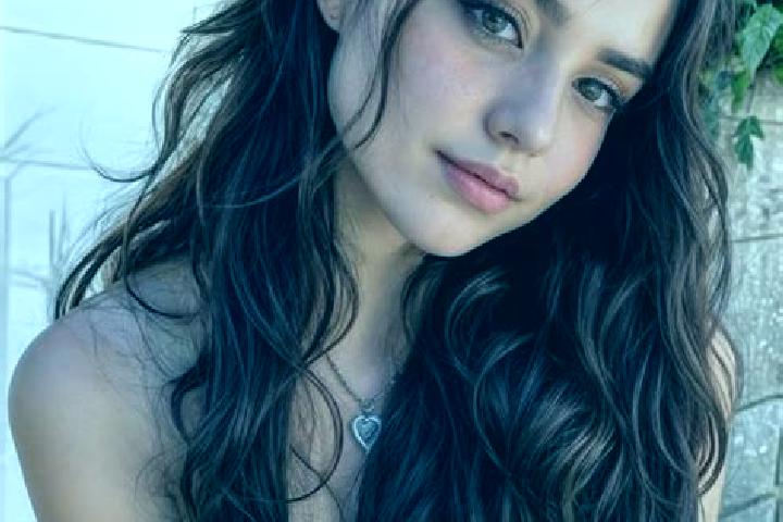 Hazel, 28, a red hazel-eyed caucasian companion based in Hulinjia. Offering A-Level, Prostate Massage, Massage, Erotic Massage, Deep French Kissing. Availabl...