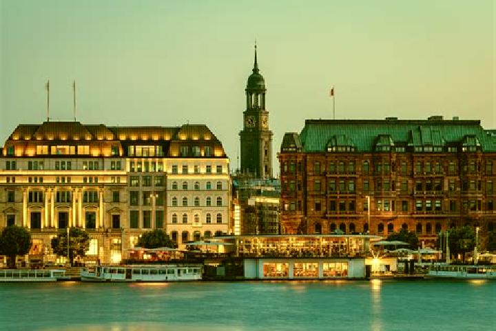 Hazel, 28 — Escort in Alstermo, Sweden