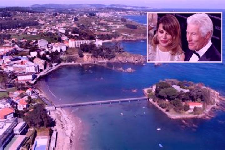 Hazel, 28 — Escort in Oleiros, Spain