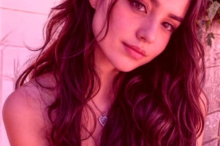 Hazel, 29, a brunette hazel-eyed middle eastern companion based in Chier. Offering Striptease, BDSM, Domination, 69, GFE. Available for incall and outcall, o...
