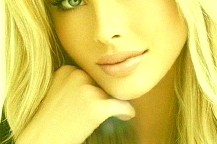 Hazel, 29, a dark blonde blue-eyed caucasian companion based in Rodolfo Sanchez Taboada (Las Lagunitas). Offering Erotic Massage, Dinner Date. Available for ...