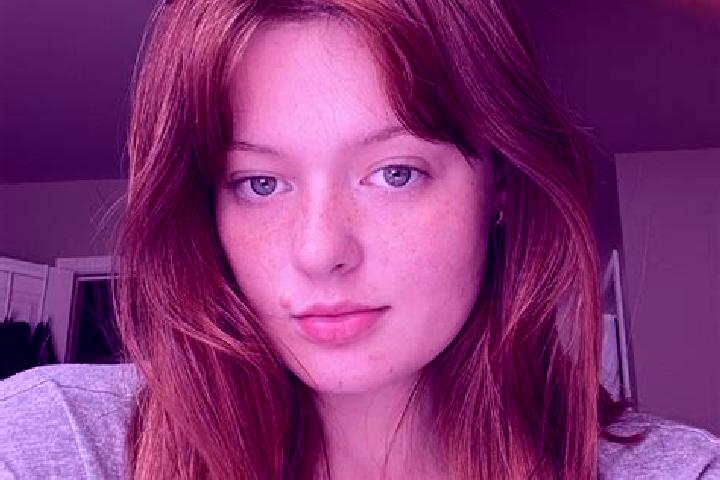 Hazel, 29, a red blue-eyed caucasian companion based in Verdelandia. Offering GFE, Couples, Deep French Kissing. Available for incall and outcall, overnight ...