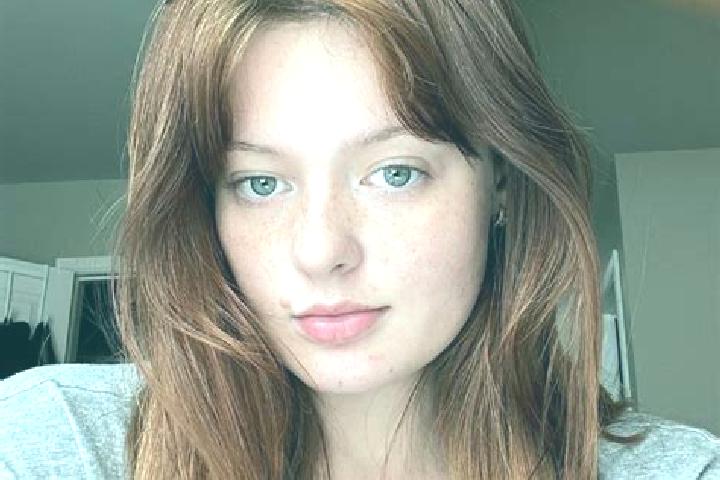 Hazel, 29, a red grey-eyed mixed companion based in Salto Veloso. Offering Deep French Kissing, Domination. Available for incall and outcall, overnight booki...