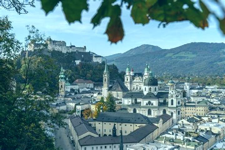 Hazel, 29 — Escort in Beschling, Austria