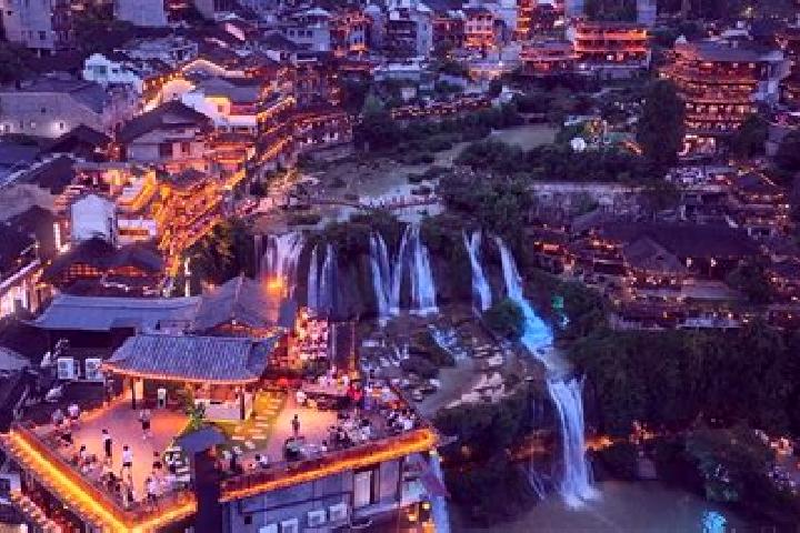 Hazel, 29 — Escort in Dayong, China