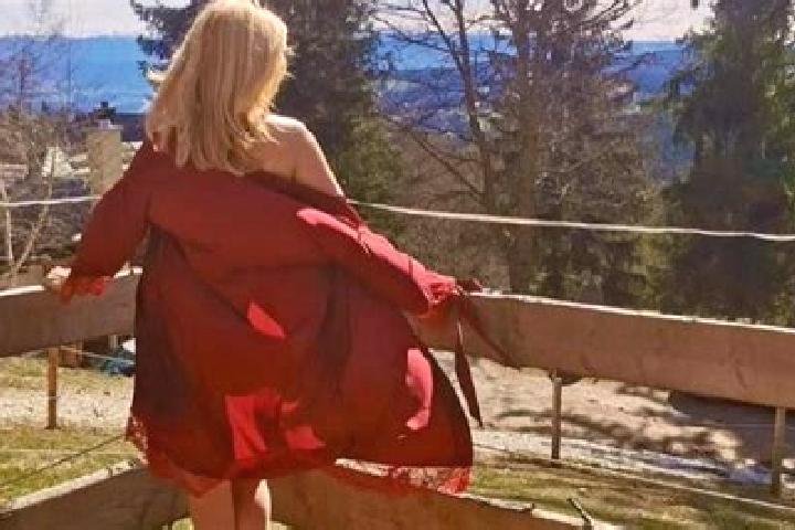 Hazel, 29 — Escort in Preitenegg, Austria