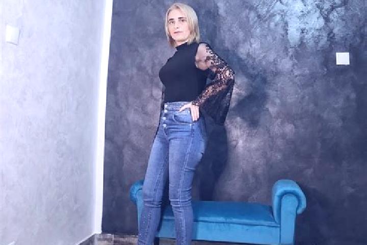 Hazel, 29 — Escort in Rosia de Secas, Romania