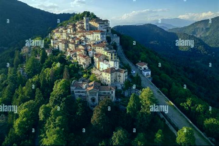 Hazel, 29 — Escort in Santa Maria a Monte, Italy