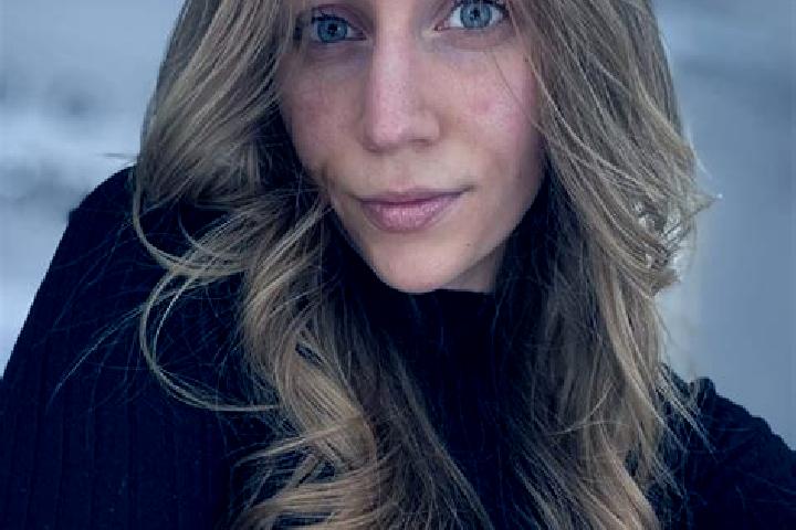 Hazel, 29 — Escort in Taufkirchen, Germany