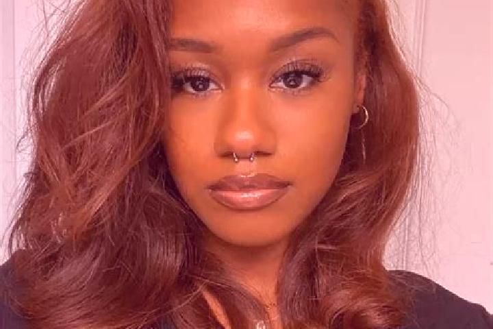 Hazel, 30, a auburn grey-eyed ebony companion based in Major Gercino. Offering Couples, CIM, 69. Available for incall and outcall, overnight bookings available.
