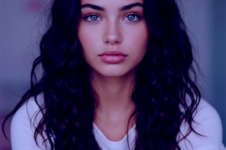 Hazel, 30, a black amber-eyed mediterranean companion based in Kaev Seima. Offering Duos, CIM, Massage. Available for incall and outcall, day and evening dates.