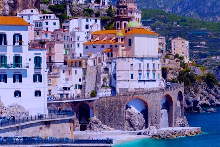 Hazel, 30 — Escort in Caravonica, Italy