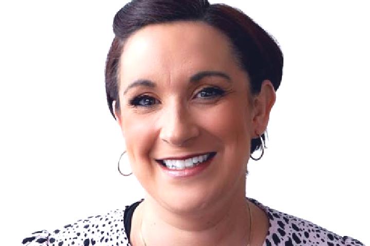 Hazel, 30 — Escort in Delph, United Kingdom