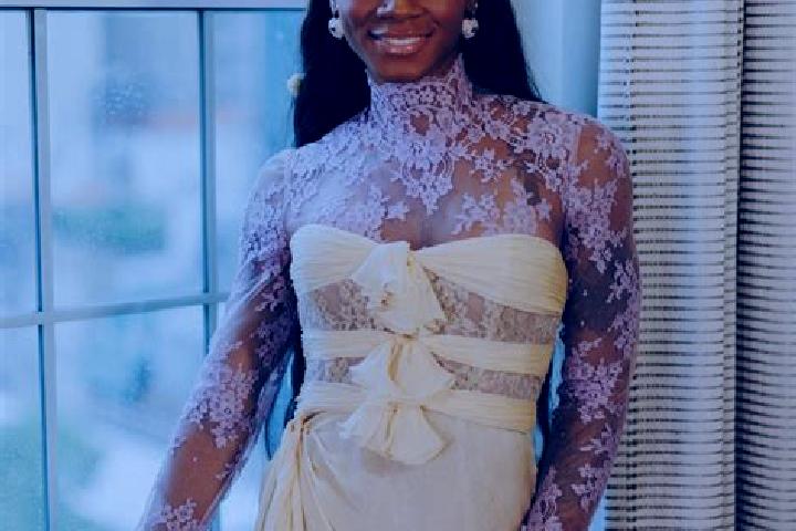 Hazel, 30 — Escort in Gala, China