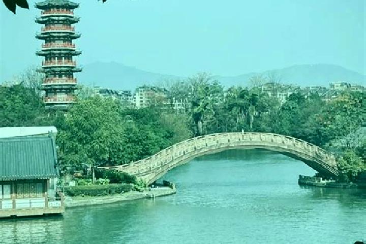 Hazel, 30 — Escort in Mulong, China