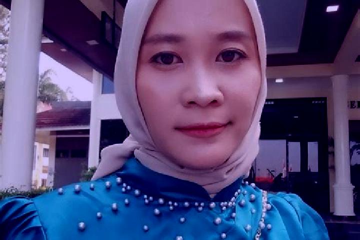 Hazel, 30 — Escort in Nagrog Wetan, Indonesia