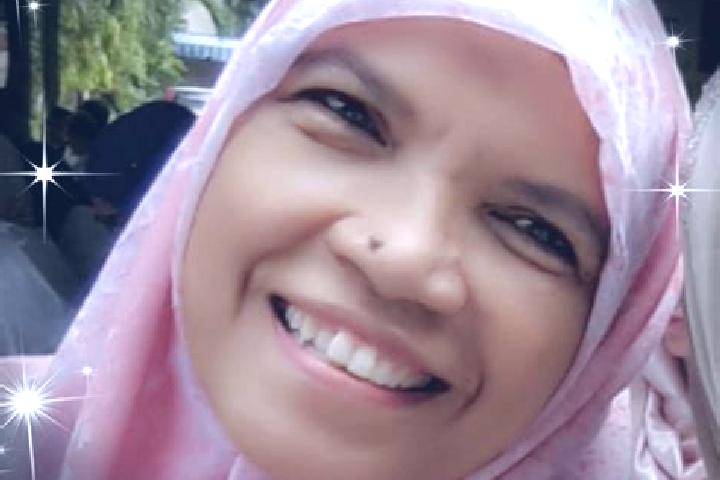 Hazel, 30 — Escort in Waworada, Indonesia