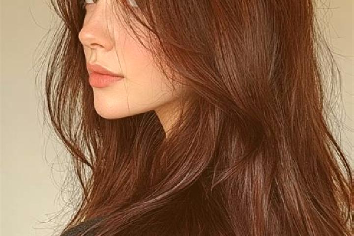 Hazel, 31, a auburn brown-eyed european companion based in Hradistko. Offering BDSM, Domination, Party Girl, Tantra. Available for incall and outcall, overni...