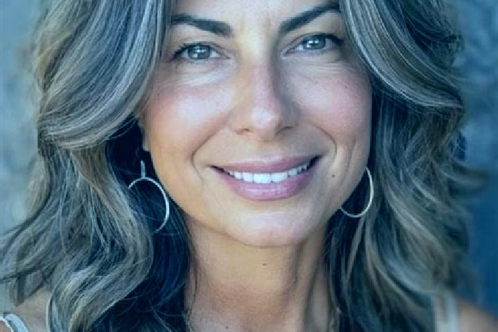 Hazel, 31, a brunette grey-eyed middle eastern companion based in San Roque. Offering Domination, Massage, Party Girl, Overnight, Girlfriend Experience. Avai...