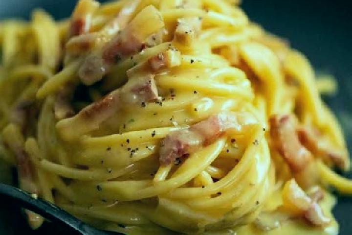 Hazel, 31 — Escort in Carbonara di Po, Italy