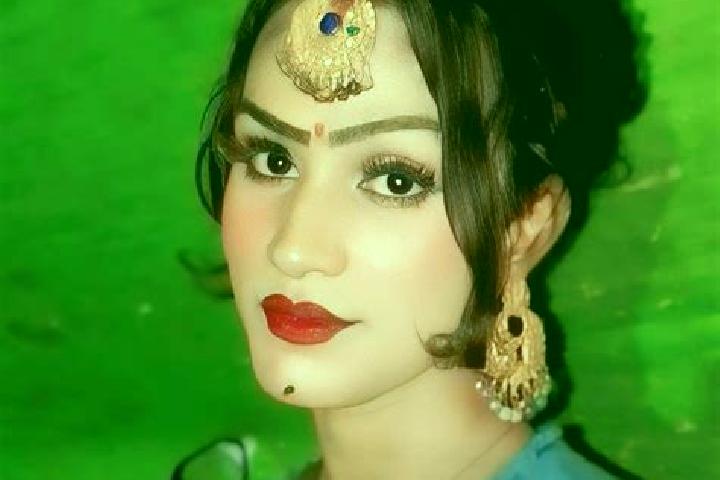 Hazel, 31 — Escort in Parshadepur, India