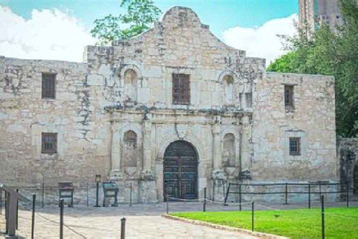 Hazel, 31 — Escort in Privada del Alamo, Mexico