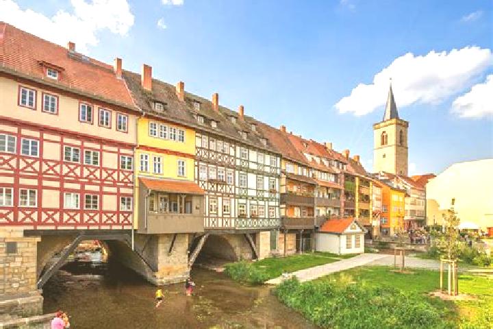 Hazel, 31 — Escort in Teistungen, Germany