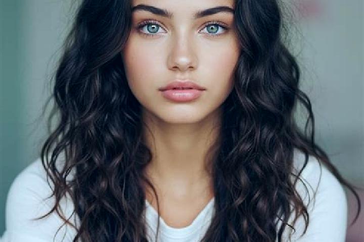 Hazel, 32, a auburn amber-eyed mediterranean companion based in Changling. Offering OWO, Dinner Date, Party Girl. Available for incall and outcall, overnight...