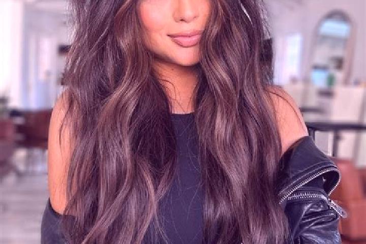 Hazel, 32, a brunette dark-eyed indian companion based in Itapora. Offering Tantra, 69, Fetish. Available for incall and outcall, day and evening dates.