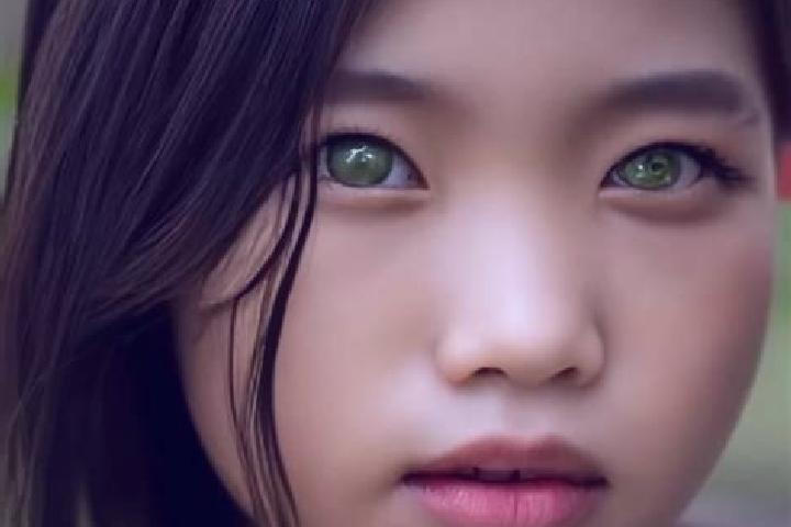 Hazel, 32, a chestnut green-eyed asian companion based in Boccioleto. Offering 69, Tantra, Massage, Girlfriend Experience. Available for incall and outcall, ...