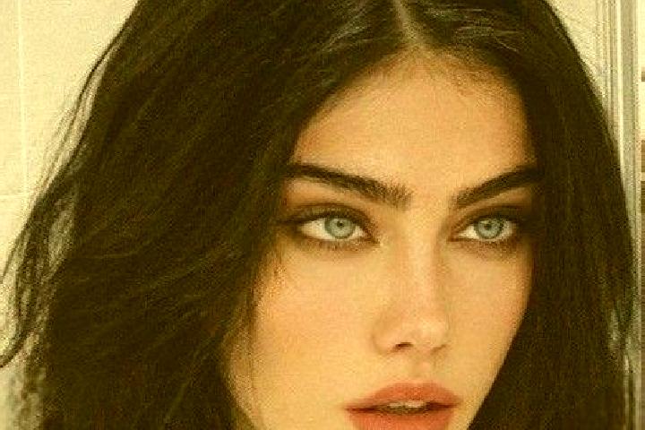 Hazel, 32, a chestnut grey-eyed caucasian companion based in Pahing Pamulihan. Offering Duos, A-Level, Fetish, Deep French Kissing. Available for incall and ...