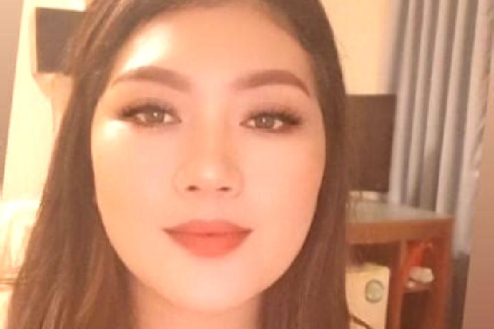 Hazel, 32, a chestnut grey-eyed mixed companion based in Kampung Sungai Teraban. Offering Massage, Roleplay, Dinner Date. Available for incall and outcall, d...