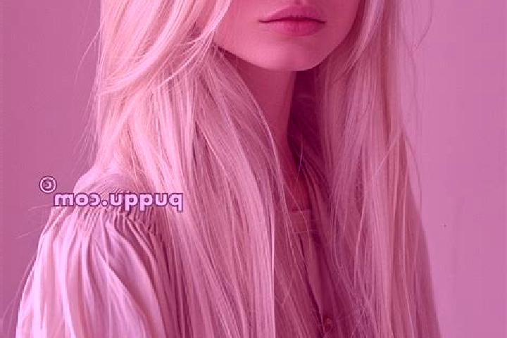 Hazel, 32, a platinum blonde brown-eyed slavic companion based in Castelo dos Sonhos. Offering Duos, Massage, OWO, Erotic Massage. Available for incall and o...