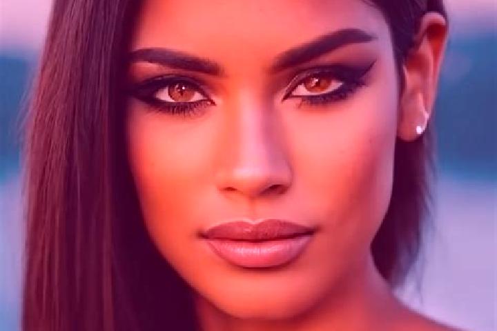 Hazel, 32, a red brown-eyed latina companion based in Pavlovichi. Offering Travel Companion, Fetish, 69. Available for incall and outcall, overnight bookings...