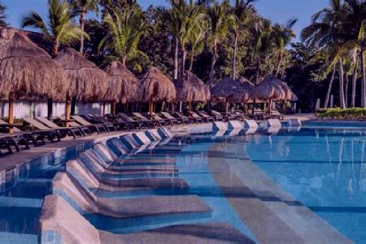 Hazel, 32 — Escort in Alto Paraiso, Brazil