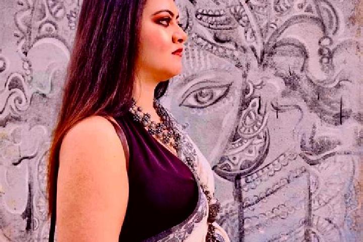 Hazel, 32 — Escort in Dharmaragar, India