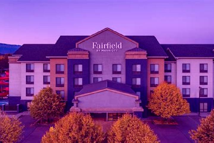 Hazel, 32 — Escort in Fairfield Park, Canada